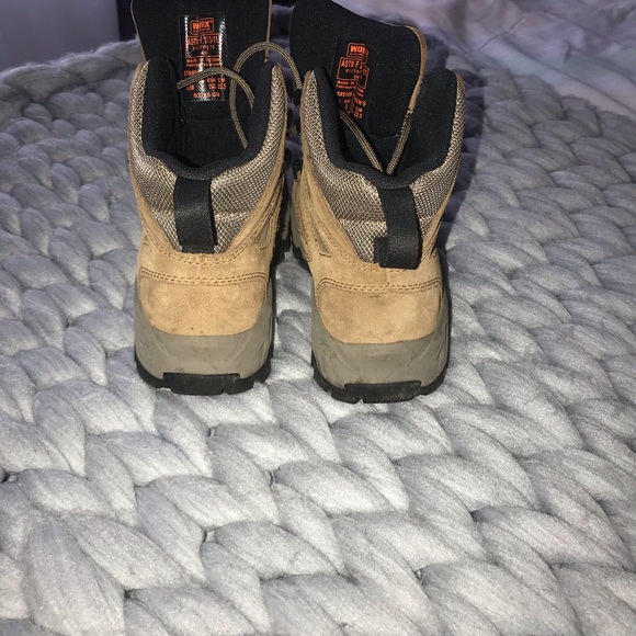 Work boots _ Hiking shoes - Picture 2 of 3